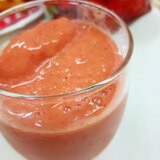 甘酒で夏バテ対策(^^)冷凍苺＆トマトジュース♪